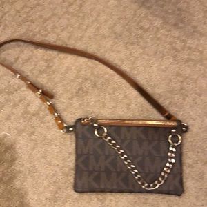 mK belt bag